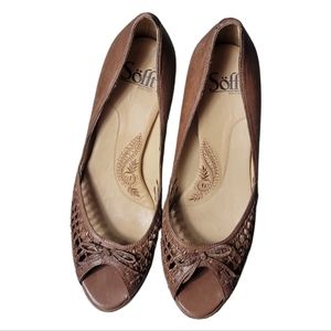 Sofft peep toe heel pumps size 8